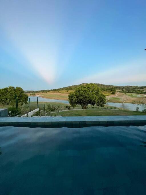 Casa de férias Vista Deslumbrante, 4 Suites, Piscina, Prox Golfe