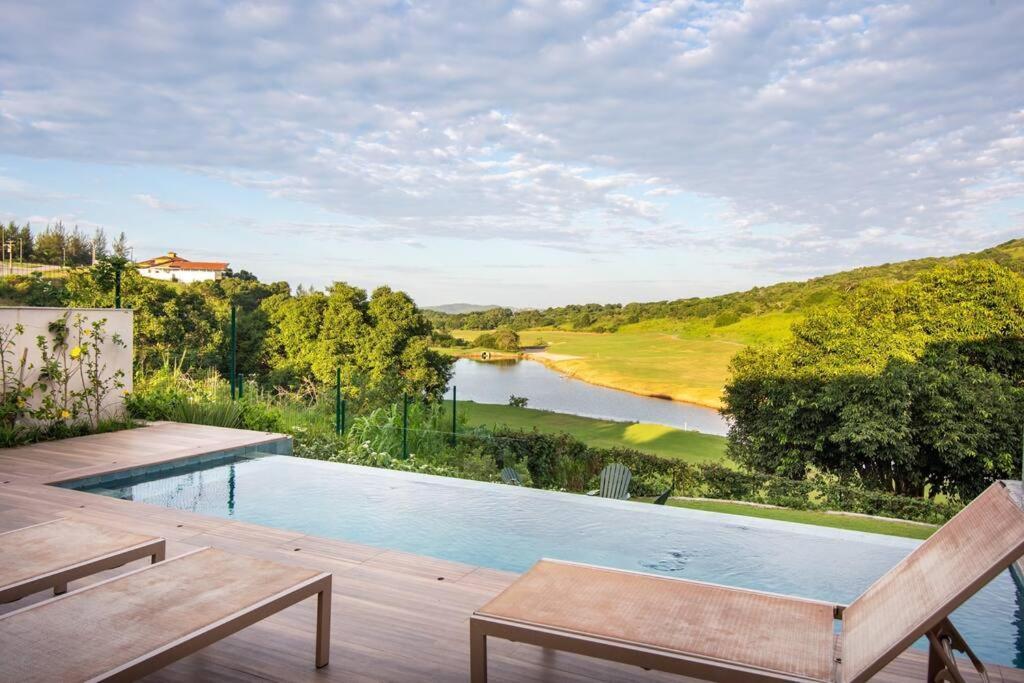 Vista Deslumbrante, 4 Suites, Piscina, Prox Golfe Búzios